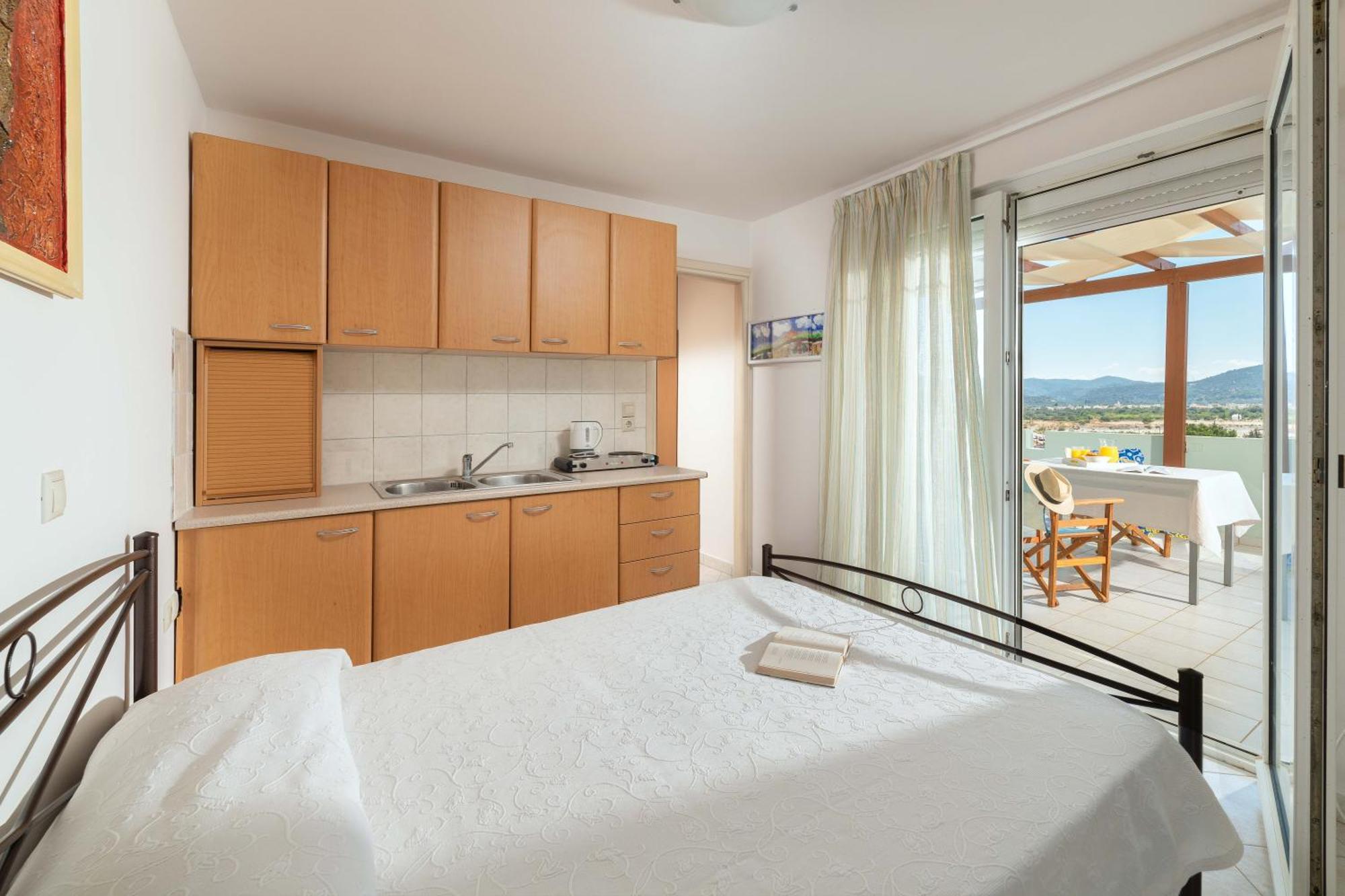Hill & Seaview - Luxury Penthouse Haraki